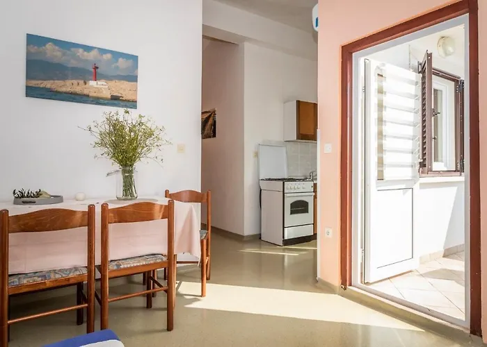 Apartmani Mira