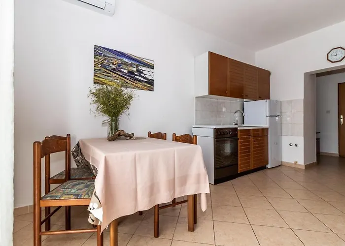 Apartmani Mira